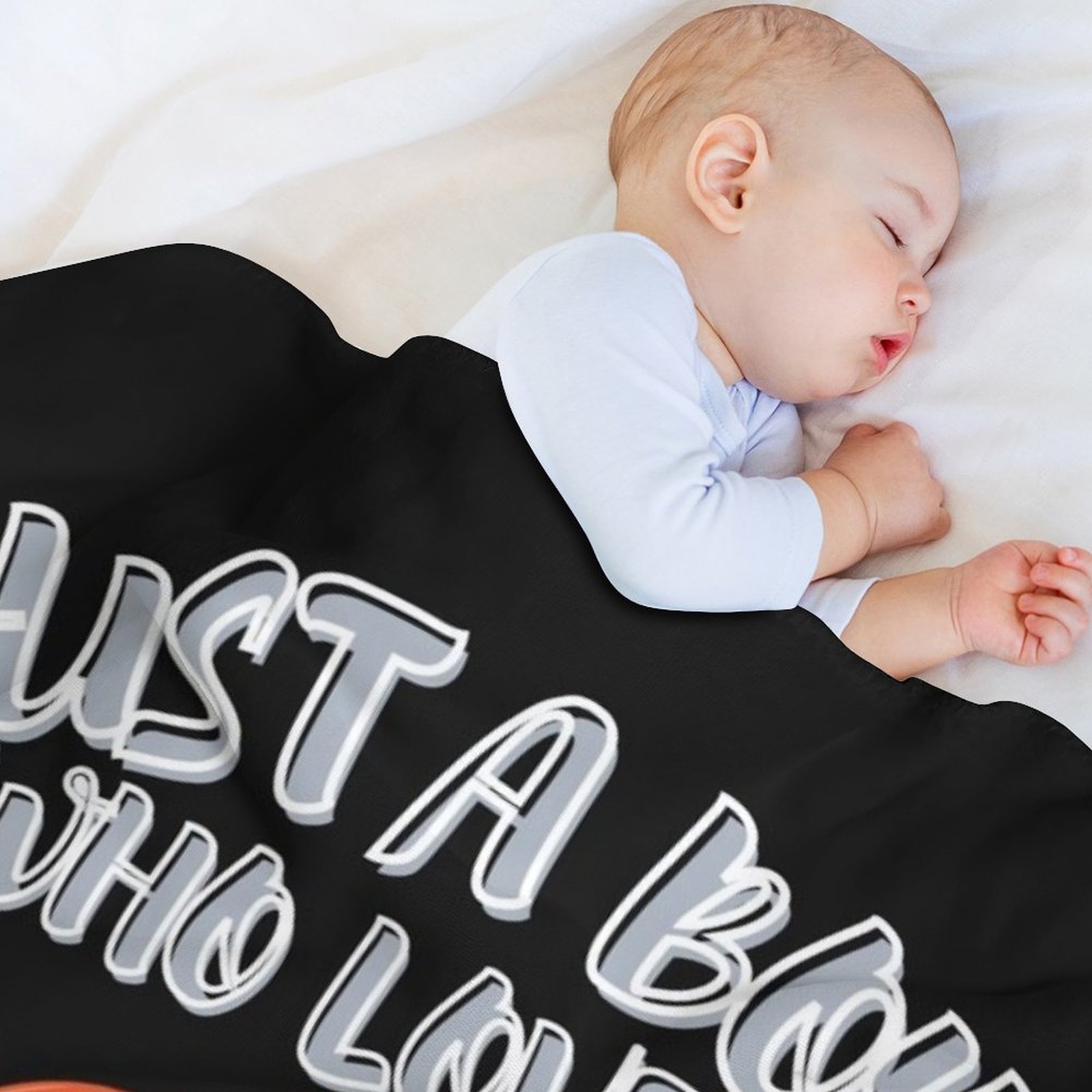 Just a Boy Who Loves Reading B - Luxury Lifestyle Travel recensione e prezzo